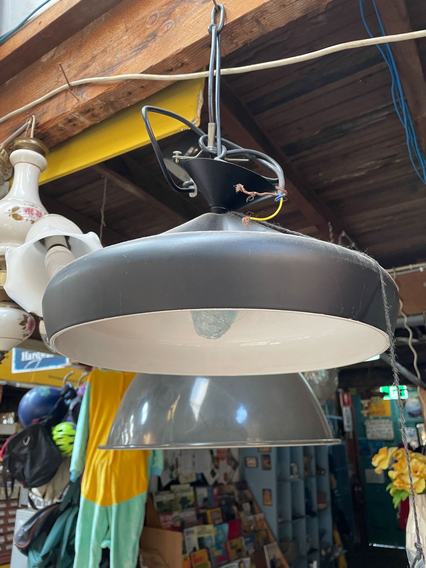 Replica Xavier Lust Pleat Box Pendant